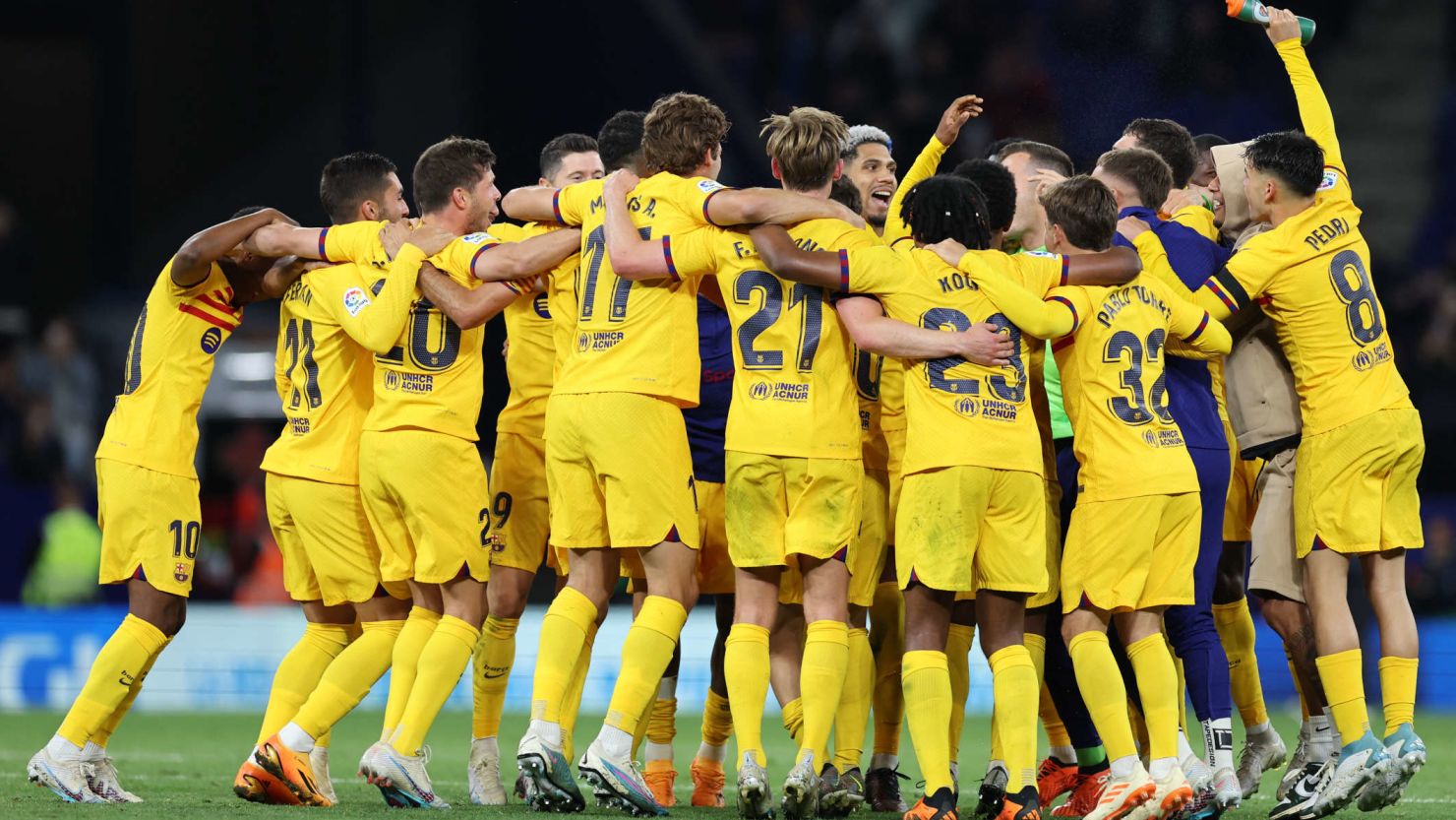 万元的奖励 万元的奖励